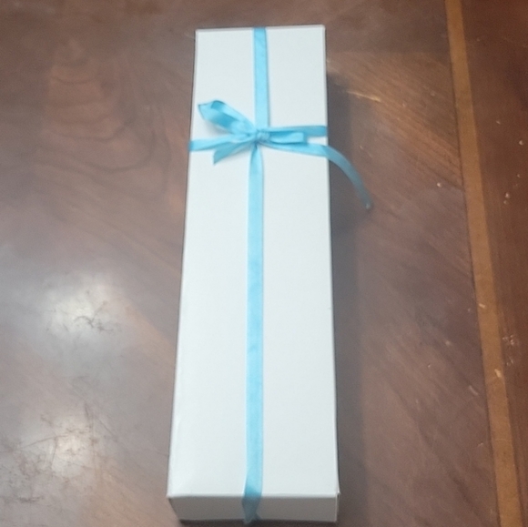 Men's Sears Maroon & White 56 1/2" Tie - Picture 5 of 5